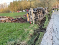 Ein schwerer Verkehrsunfall hat sich am 25. April 2023 im Bereich der Kreisstraße 63 im Landkreis Waldeck-Frankenberg ereignet.