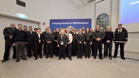 Im Saal Florenz des Polizeipräsidiums wurden die neuen Freiwilligen Polizeihelferinnen und Polizeihelfer offiziell begrüßt.