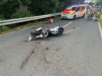Auf der Landstraße 552 zwischen Wormeln und Warburg kam es am 22. Juni 2026 zu einem Motorradunfall.