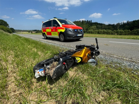 Am 8. Juni 2024 ereignete sich ein Unfall auf der Landesstraße 3076 im Landkreis Waldeck-Frankenberg.