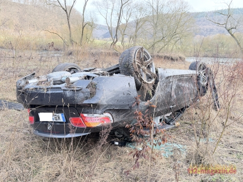 Nahe der Hessensteinkurve überschlug sich am 28. Februar 2026 ein BMW und blieb auf dem Dach liegen.