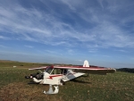 Bei einem Flugzeugunfall wurde die Piper nach einem misslungenen Start beschädigt.