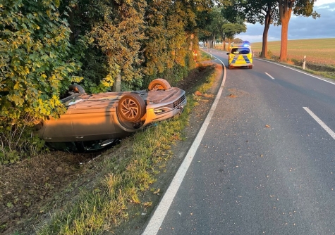 Wenig später überschlug sich am 4. September 2025 ein VW Golf beim Ausweichmanöver.