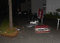 In der Paderborner Schloßstraße (Ecke Osthoffsgarten) ist in der Nacht zu Mittwoch (2. August 2023) ein Zigarettenautomat gesprengt worden.