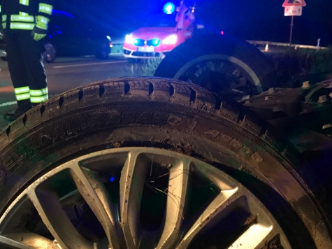 Alkohol am Steuer: Am 25. Mai ereignete sich ein Alleinunfall zwischen Adorf und Sudeck - Beamte der Polizeistation Korbach stellten den Führerschein des 24-Jährigen sicher.