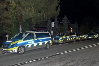 Ein großes Polizeiaufgebot war am Montagabend in Schameder im Einsatz. 