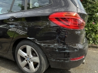Auf einem Gästeparkplatz des Hotels Sauerland-Stern in Willingen wurde zwischen dem 29. und 31. Mai 2026 ein BMW beschädigt.