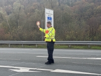 Am 11. Oktober 2025, gegen 14.05 Uhr, kontrollierte eine Streife in der Innenstadt einen 55-Jährigen in einem Daimler-Benz GLA.