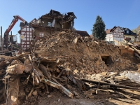 Die Stadt Gemünden (Wohra) hat das Grundstück vor dem Abriss erworben.