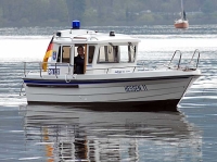 Illegales Stellnetz - Motorboot fährt sich fest