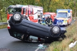 Der Pkw der jungen Frau landete auf dem Dach. 