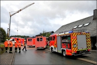 Bei eine Arbeitsunfall auf einer Baustelle in Assinghausen wurden drei Menschen teils schwer verletzt.