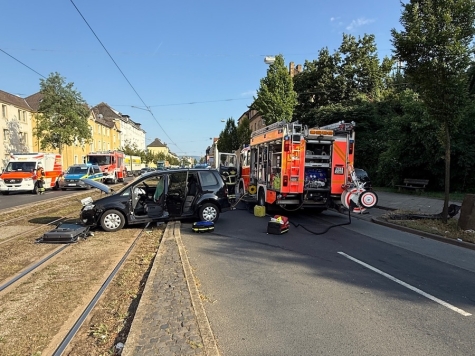 Drei Menschen wurden am 4. August 2026 bei einem Verkehrsunfall auf der Holländischen Straße in Kassel verletzt.