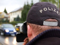 Die Paderborner Polizei zog mehrere Geschwindigkeitssünder aus dem Verkehr.