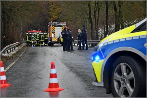 Die Straße wurde bis 18:30 Uhr voll gesperrt. 