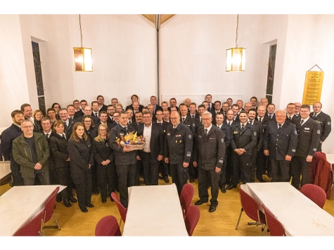  Im Rahmen einer kleinen Feierstunde haben sich die Korbacher Feuerwehren am Freitagabend in Lelbach von ihrem obersten Dienstherren, Bürgermeister Klaus Friedrich, verabschiedet.