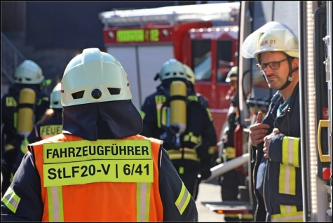 Eine anspruchsvolle Einsatzübung mit echten Tieren erwartete die Feuerwehr am Freitagabend im Dachsloch. 