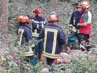 Ende August 2025 trainierten 21 Ehrenamtliche den sicheren Umgang mit der Motorkettensäge.