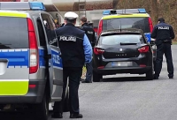 In Korbach wurde ein grauer Sportsvan beschädigt - die Polizei sucht Zeugen der Tat.