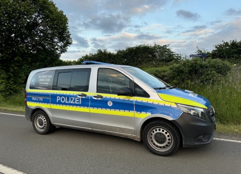 Polizeieinsatz nach Pyrotechnikvorfall auf dem Sportplatz in Edertal-Mehlen