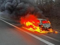Auf der Autobahn 44 stand am 09.02.2026 ein Pkw in Flammen.
