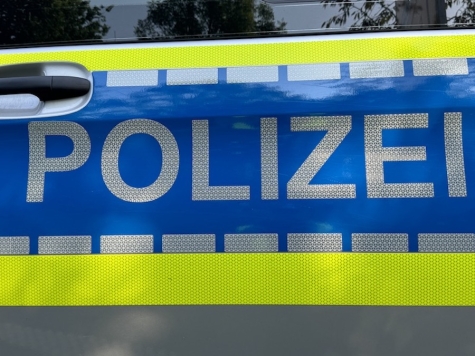 Polizeiermittlungen wegen Sachbeschädigung an Siloballen.