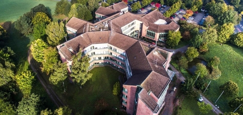 In den Zulassungsstellen wird auf die notwendige Terminvereinbarung aufmerksam gemacht.