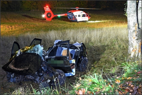 Die junge Frau wurde nach dem schweren Unfall mit dem Rettungshubschrauber "Christoph Gießen" in eine Klinik geflogen. 