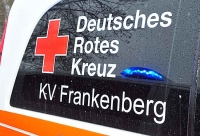 Auf der Landesstraße 3332 verunfallte am Freitag ein 17-Jähriger.