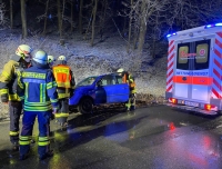 Am 25. Dezember 2021 rückten ein Notarzt, eine Polizeistreife, die Freiwillige Feuerwehr Diemelsee und die Johanniter Unfallhilfe zur Aartalstraße aus.