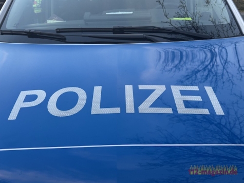 Auf der B 252 bei Wetter ereignete sich am 8. August 2026 der tödliche Motorradunfall, zu dem die Polizei nun weitere Zeugen sucht.