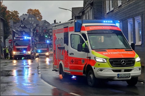 Brandeinsatz am Sonntagabend auf der Ederstraße in Bad Berleburg. 