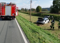 Ein schwerer Verkehrsunfall hat sich in der Mittagszeit des 7. Oktober 2023 auf der Bundesstraße 7 zwischen Westheim und der Auffahrt zur Autobahn 44 ereignet.