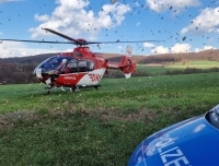 Mit einem Hubschrauber wurde am 22. April 2023 eine Motorradfahrerin aus Rüthen in ein Krankenhaus geflogen.
