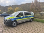 Die Polizei in Kassel stoppte einen 59-Jährigen, der unter Drogeneinfluss fuhr. Ein Vortest zeigte Kokain, Amphetamine und THC im Urin an.