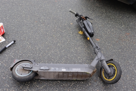 Elektrokleinstfahrzeuge wie E-Scooter gelten als motorisierte Fahrzeuge. Für Fahrerinnen und Fahrer gelten – ähnlich wie beim Auto – die Vorschriften zur Fahrtüchtigkeit, etwa zu Alkohol- und Drogeneinfluss.