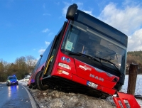 Blitzeis hatte die Straße zwischen Ernsthausen und Roda am 17. Februar überzogen.