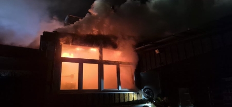 Am 16. Oktober 2025 bemerkte eine Anwohnerin in der Bergstraße einen Brand in einer Schreinerei.