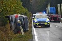 Die Fahrerin des Polo wurde zum Glück nur leicht verletzt. Sie und ihre Beifahrerin konnten den Wagen selbstständig verlassen.
