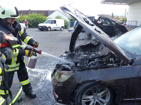Ein Motorbrand führte am 5. Juli zu einem Einsatz der Freiwilligen Feuerwehr Bad Wildungen.