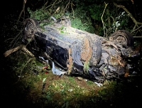 Ein Toyota Highlander wurde am 13. September bei einem Alleinunfall völlig zerstört.