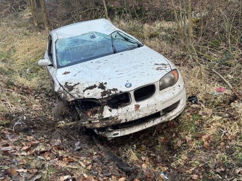 Der BMW wurde nach dem Unfall verlassen aufgefunden.