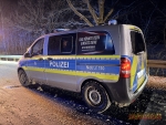 In der Burgwaldstra&szlig;e 3 in Frankenberg wurde am Freitagnachmittag ein schwarzer Ford Kuga im Frontbereich besch&auml;digt.
