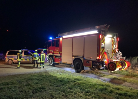 Die Feuerwehr Brilon wurde am Donnerstagabend (1. Dezember 2022) um 17.42 Uhr zum mutmaßlichen Brand eines Windrades am Loher Weg bei Radlinghausen alarmiert.