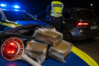 In der Nacht zum 15. Mai 2026 stoppte die Polizei in Kassel eine 24-Jährige aus Landkreis Waldeck-Frankenberg nach auffälliger Fahrweise.