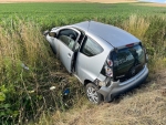 Binnen einer halben Stunde krachten zwei Autos im Kreis Höxter – beide mit Totalschaden.