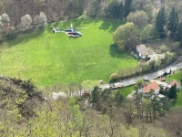 Ein Hubschrauber der Polizeifliegerstaffel Egelsbach kam zur Rettung an den Bilsteinklippen zum Einsatz.