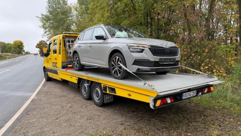 Auf der B 251 zwischen Freienhagen und Meineringhausen kollidierten am 18. Oktober 2026 drei Fahrzeuge.
