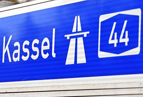 Meldung: Tanklaster auf A 44 umgekippt, derzeit Vollsperrung in Richtung Kassel