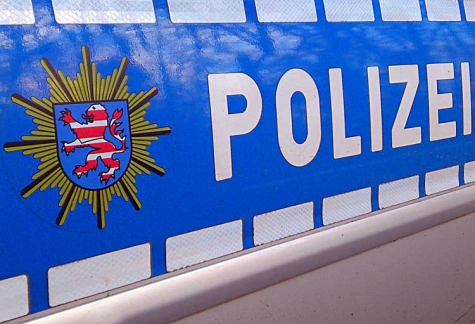 Hinweise zu einer Verkehrsunfallflucht nimmt die Polizei in Frankenberg entgegen.